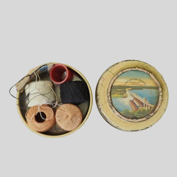 VINTAGE Tin Sewing Kit Souvenir OZARKS Travel orig threads, aged patina, - Picture 1 of 8